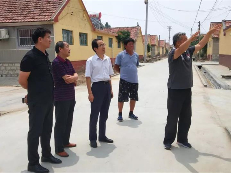 情系农村热土 起劲推进帮扶——青岛威尼斯37266集团再访帮扶大刘家庄村